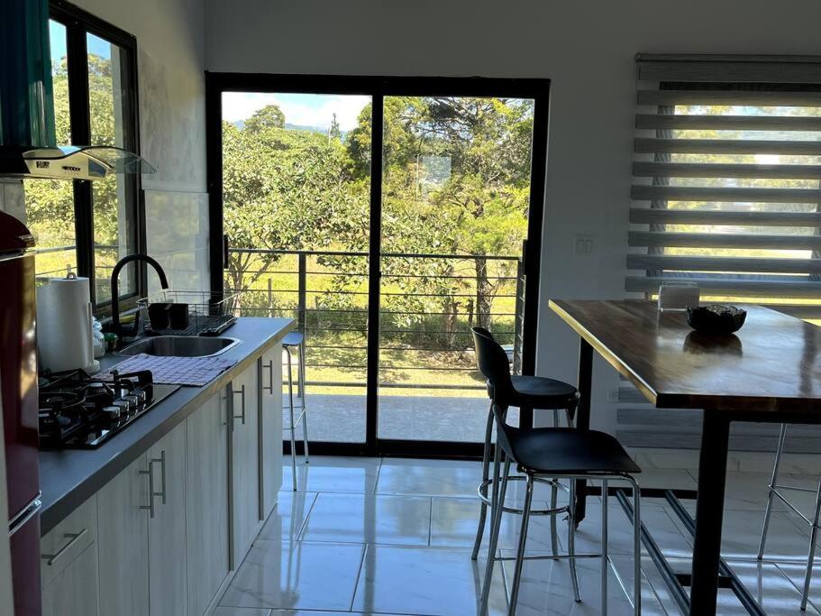 Acogedor Con Hermosa Vista Al Volcan - The Goat Spot - Planta Alta Apartment