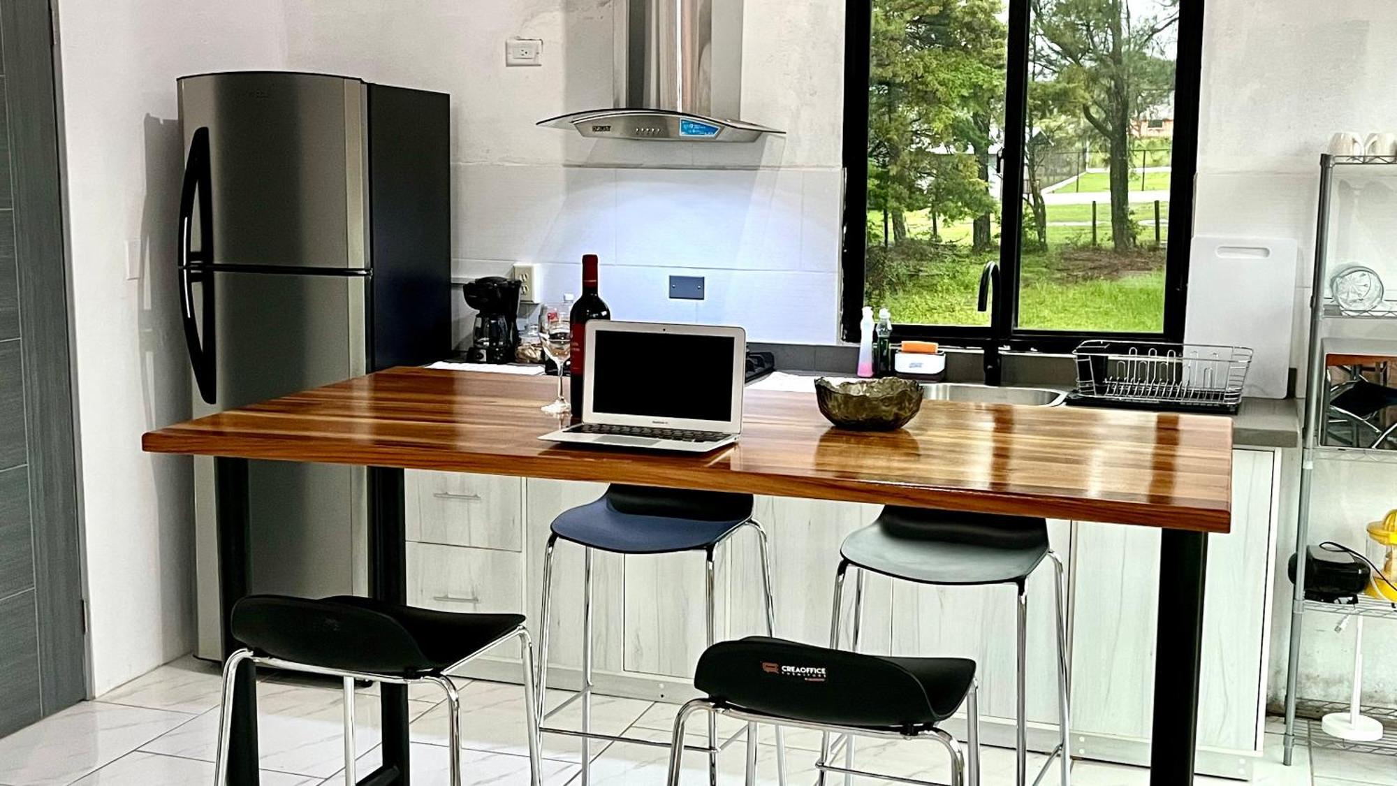 Acogedor Con Hermosa Vista Al Volcan - The Goat Spot - Planta Alta Apartment